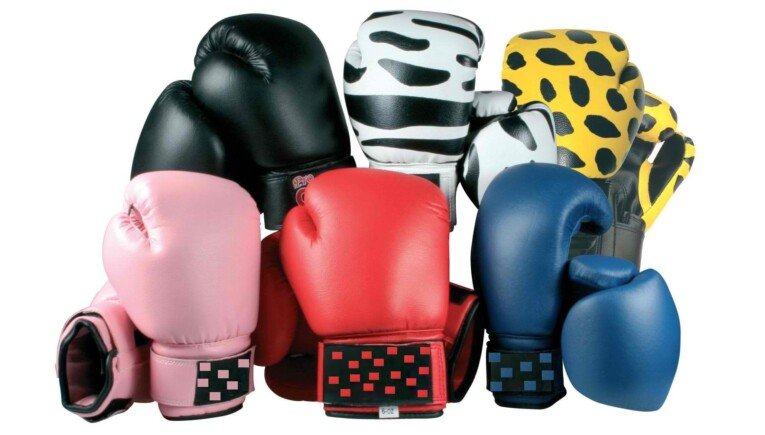 color of boxing gloves
